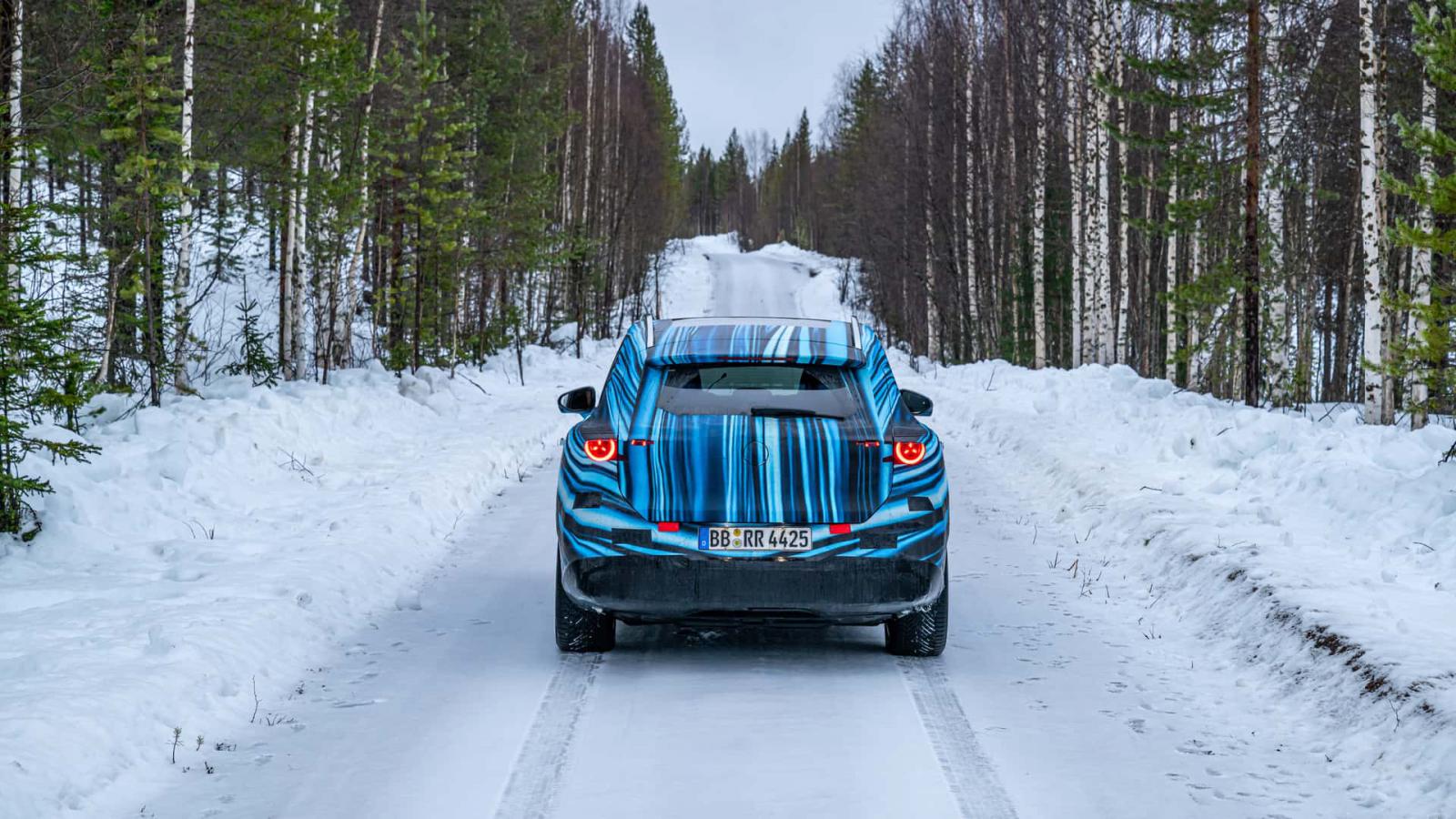 Η Mercedes έδειξε επίσημα τη νέα ηλεκτρική GLC